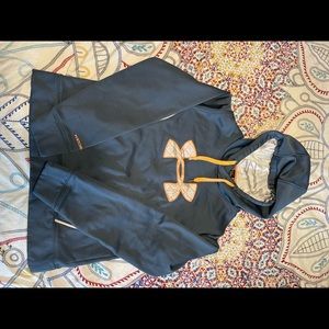Womens UA hoodie
